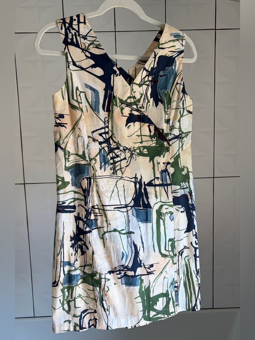 Piazza Sempione Sleeveless V-Neck Abstract Print Dress in Navy, Green & Cream